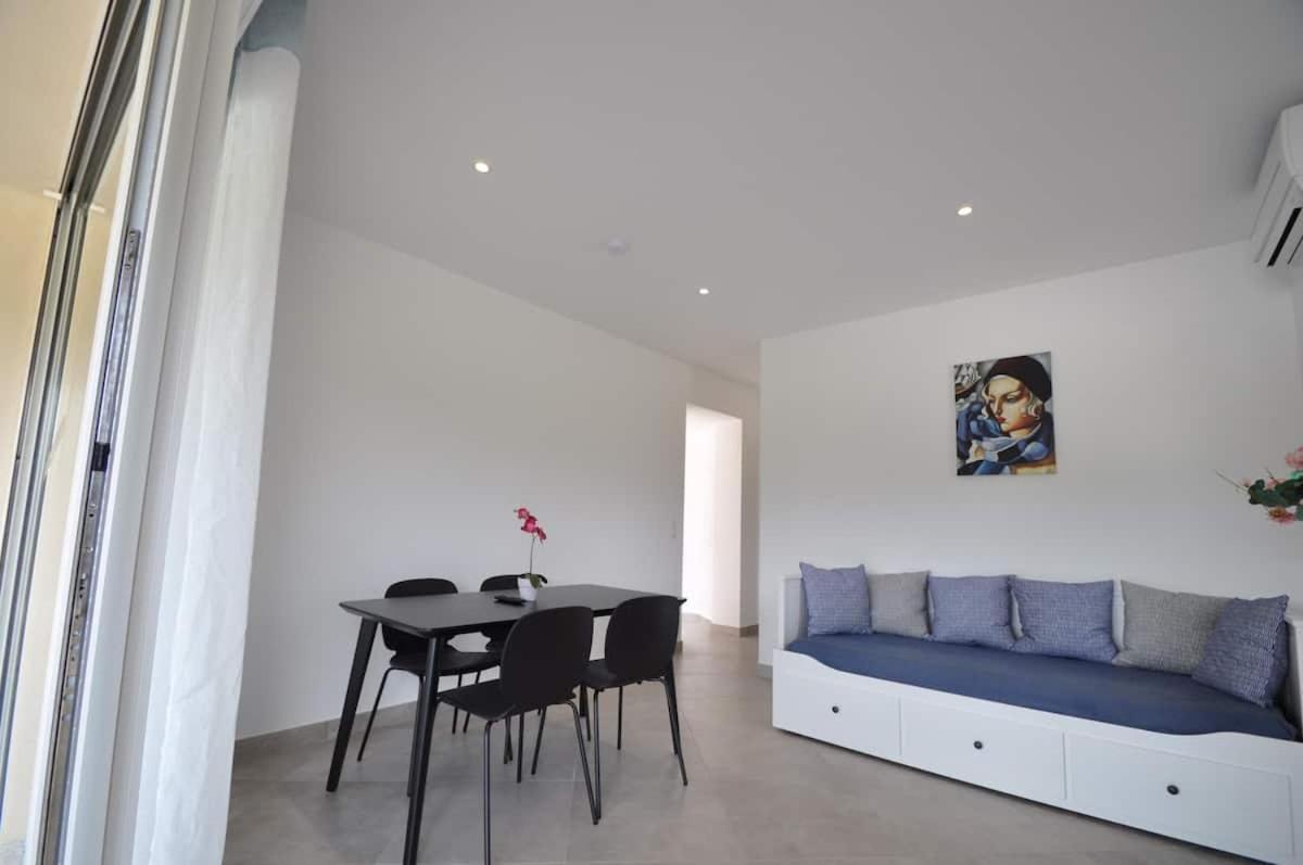 Residence Casa Cintrone Porto Pollo Kültér fotó
