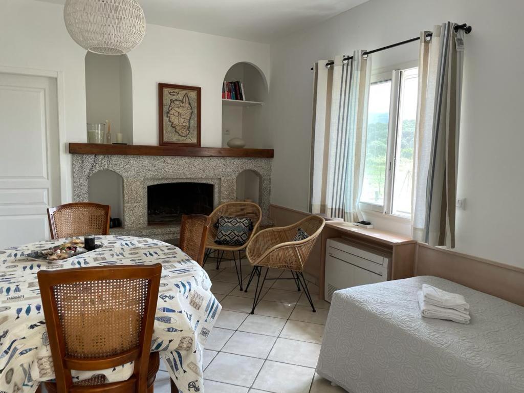 Residence Casa Cintrone Porto Pollo Kültér fotó